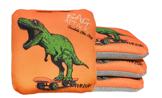 4 sacs de cornhole Pro de compétition t-rex sur fond orange, vue de face