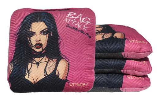 4 sacs de cornhole Pro de compétition vampire sur fond rose, vue de face