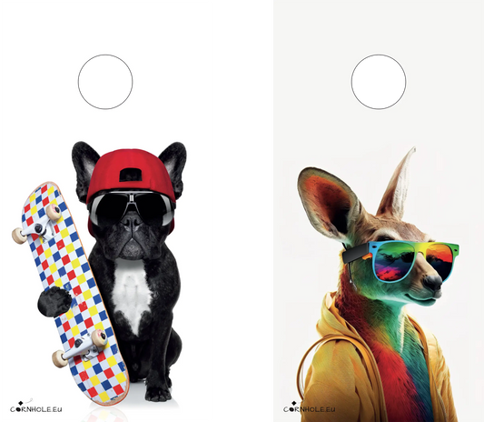décor détaillé cornhole 2 planches bouledogue français et son skate, kangourou en pull capuche, vue de face