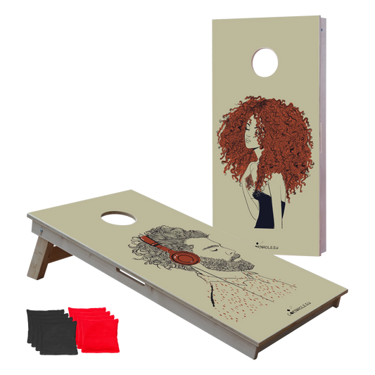 cornhole 2 planches jolie fille avec les cheveux bouclés, beau garçon qui écoute de la musique, vue de face