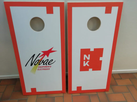 Cornhole personnalisé réalisé pour l'entreprise Novae Equipements Electriques