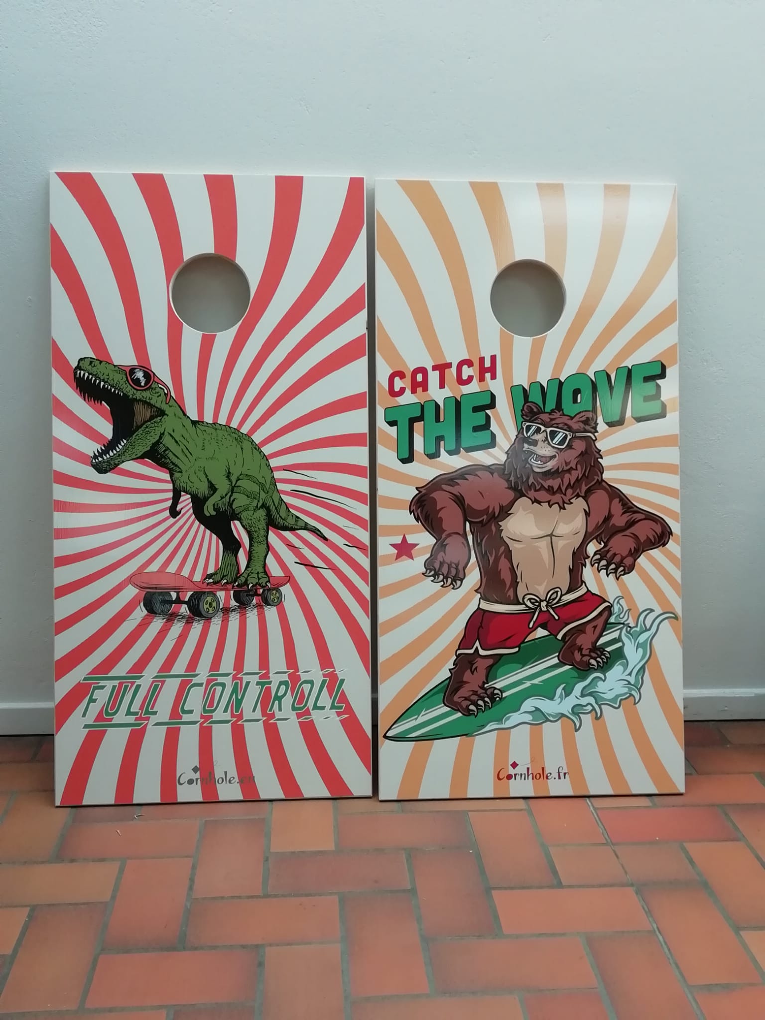 Cornhole Crazy riders T-Rex skater et Ours surfeur