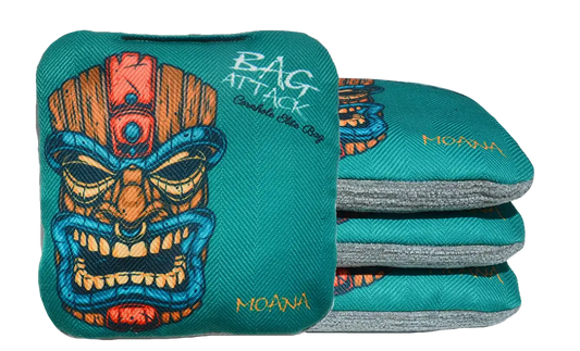 4 sacs de cornhole Pro de compétition totem hawaïen sur fond vert, vue de face