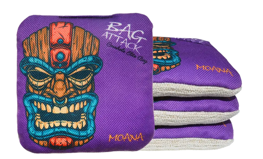 4 sacs de cornhole Pro de compétition totem hawaïen sur fond violet, vue de face